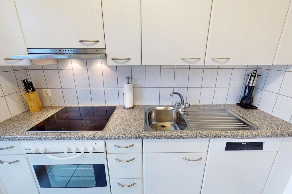 Bright 1 Bedroom Flat In The City Centre Zürich Exteriör bild
